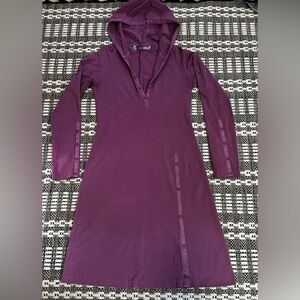 Athleta Women’s Organic Cotton Long Dress Henley Medium Tall Purple Plum Hood